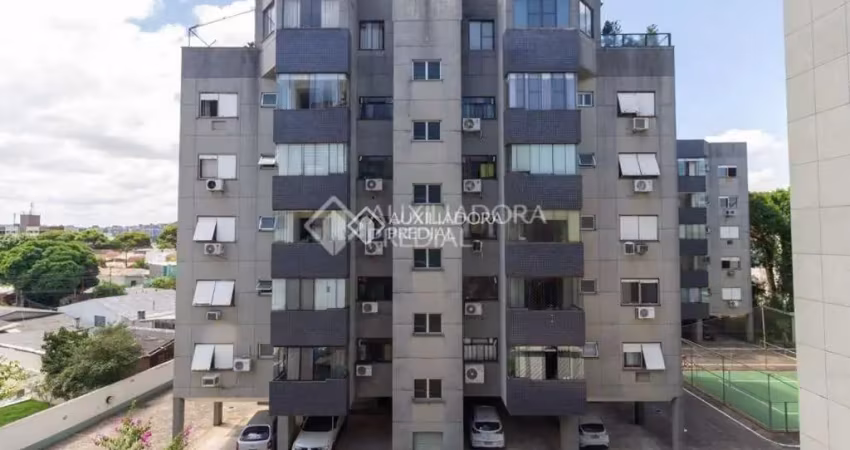 Apartamento com 3 quartos à venda na Rua Afonso Arinos, 291, Camaquã, Porto Alegre