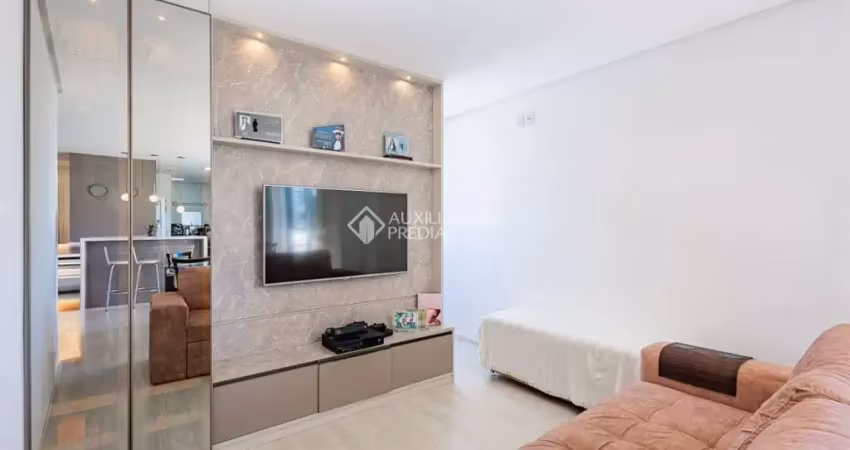 Apartamento com 2 quartos à venda na Rua Pedro Lerbach, 879, Centro, Esteio