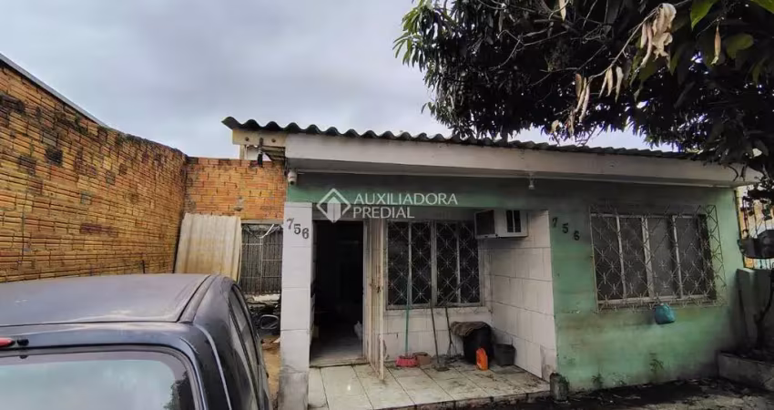 Casa com 6 quartos à venda na Humberto de Campos, 756, Rio Branco, Canoas