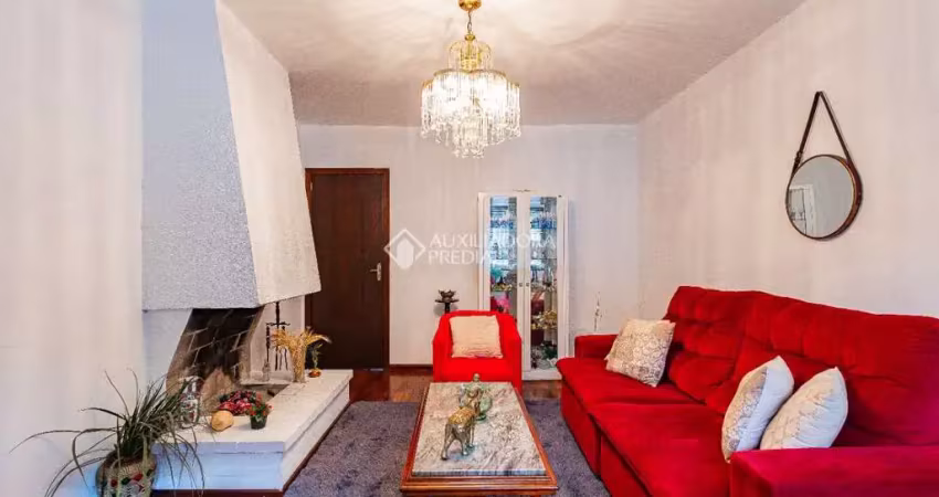 Casa com 4 quartos à venda na Rua Professor Ulisses Cabral, 64, Chácara das Pedras, Porto Alegre