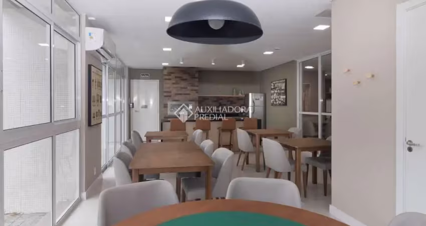Apartamento com 3 quartos à venda na Rua Frei Germano, 138, Partenon, Porto Alegre