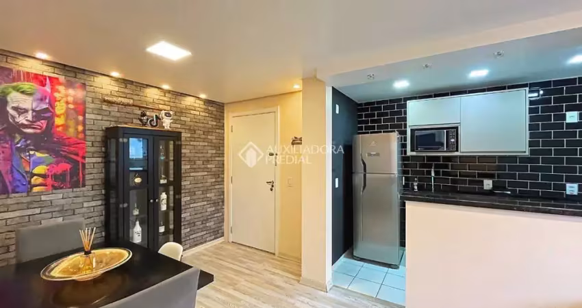 Apartamento com 2 quartos à venda na Avenida da Cavalhada, 6684, Cavalhada, Porto Alegre