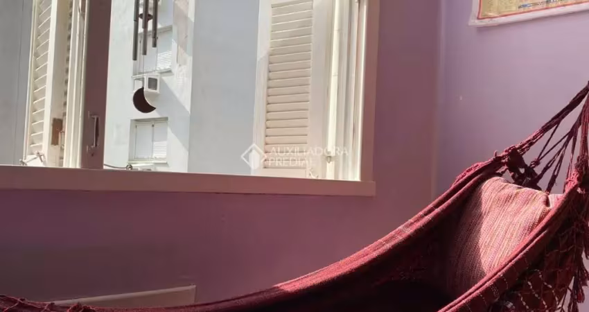 Apartamento com 2 quartos à venda na Rua General João Telles, 306, Bom Fim, Porto Alegre