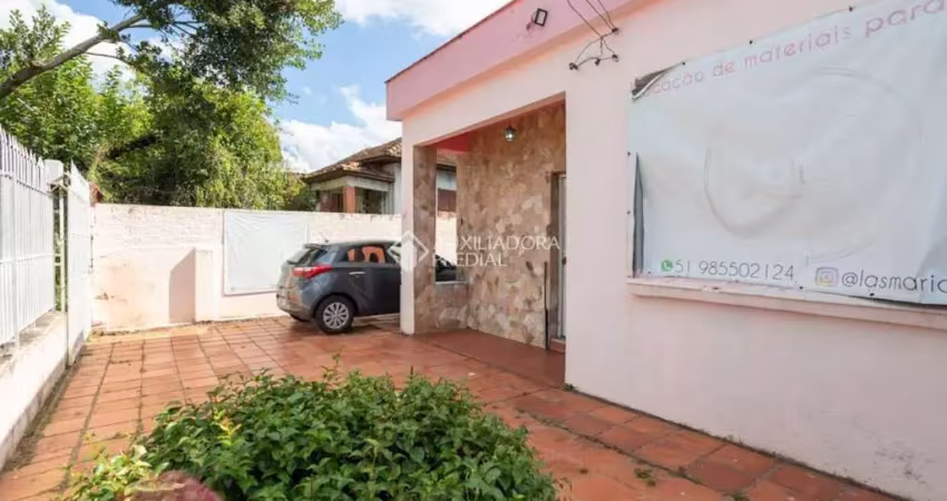 Casa com 3 quartos à venda na Avenida Sarandi, 693, Sarandi, Porto Alegre