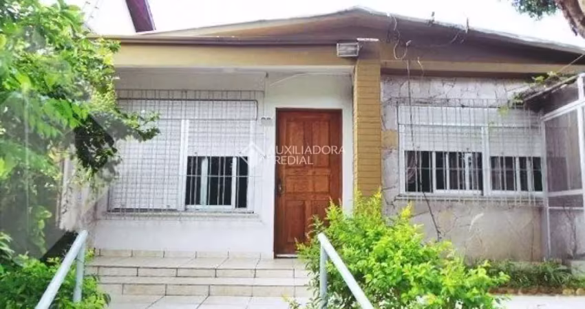 Casa em condomínio fechado com 4 quartos à venda na Rua Platão, 29, Jardim Itu Sabará, Porto Alegre