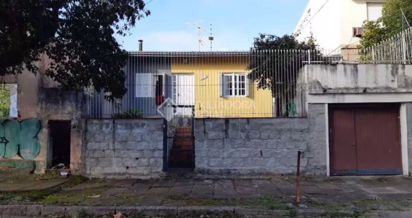 Casa em condomínio fechado com 2 quartos à venda na Avenida Frei Henrique de Coimbra, 185, Vila Ipiranga, Porto Alegre