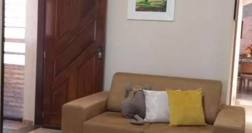 Sobrado à à venda 3 quartos quartos em Santo André - 690.000,00