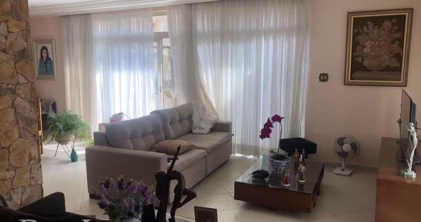 Casa à à venda 3 quartos quartos em São Caetano do Sul - 1.380.000,00