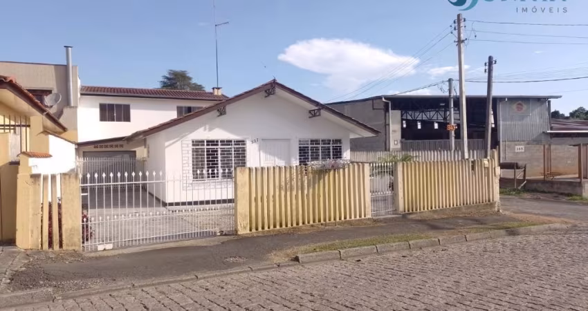 Terreno com 2 casas, 686 m² de área total à venda – Arujá, São José dos Pinhais – PR