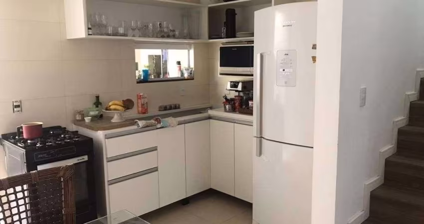 Sobrado - 2 Suítes - 83 m² - Centro - Itajaí/SC