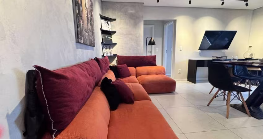 Lindo Apto - 1 Suíte + 1 Qt - Mobiliado C/ Eletros - Vila Operária - Itajaí/SC