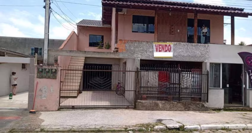 Casa + 2 Salas Comerciais - 9 Qt - Cordeiros Parte Alta - Itajaí/SC
