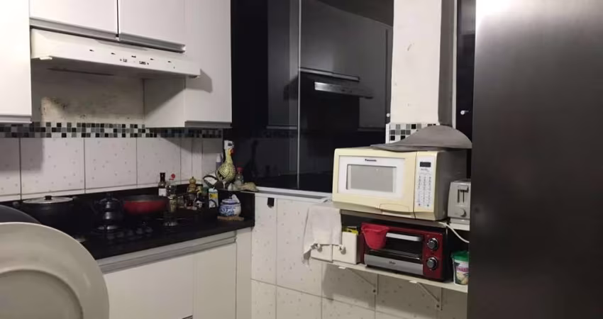 Casa para Venda em Taboão da Serra, Parque das Cigarreiras, 2 dormitórios, 1 suíte, 2 banheiros, 2 vagas