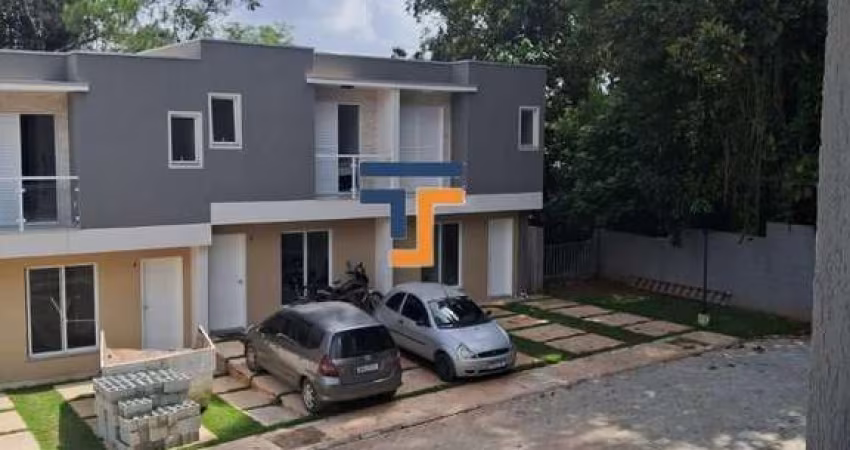Casa em Condomínio para Venda em Cotia, Chácara Ondas Verdes, 3 dormitórios, 1 suíte, 3 banheiros, 2 vagas