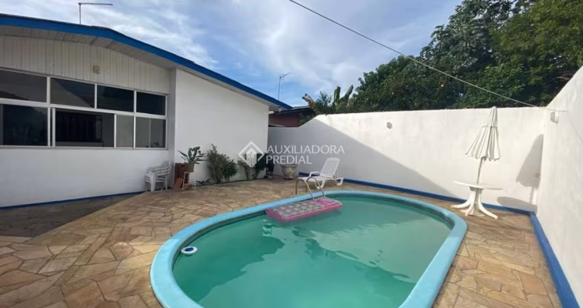 Casa com 3 quartos à venda na Rua Marinho da Silva Silveira, 281, Santa Teresa, São Leopoldo