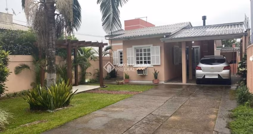 Casa com 3 quartos à venda na Itaguassu, 172, Campestre, São Leopoldo