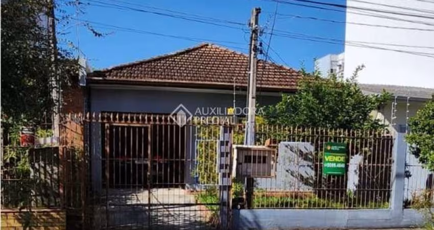 Casa com 2 quartos à venda na Rua João Alfredo Panitz, 90, Centro, São Leopoldo
