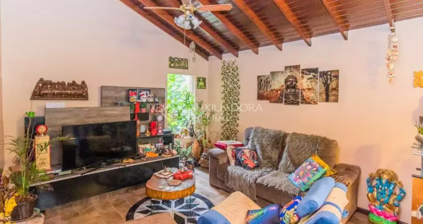 Casa com 3 quartos à venda na Rua Érico Silveira Peixoto, 30, Ipanema, Porto Alegre