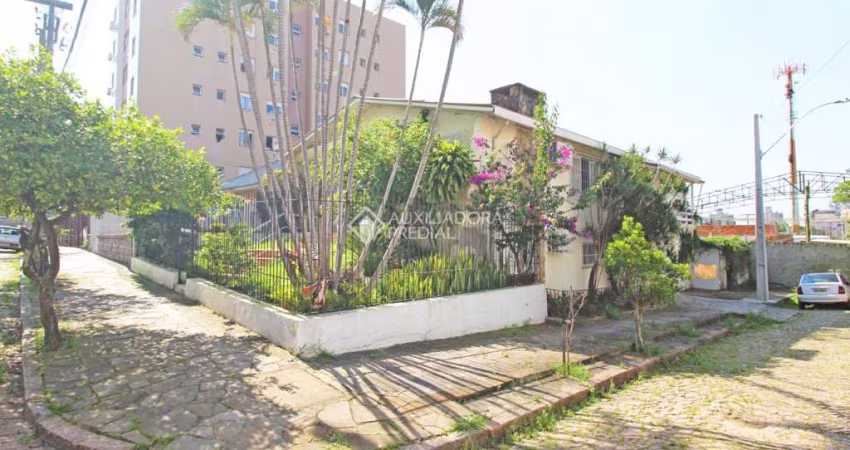 Casa com 5 quartos à venda na Rua Potengi, 112, Cristo Redentor, Porto Alegre