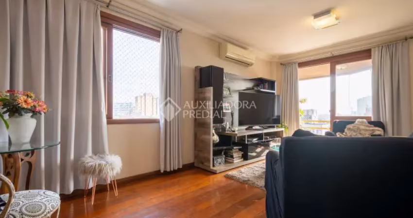 Cobertura com 4 quartos à venda na Rua General Neto, 379, Floresta, Porto Alegre