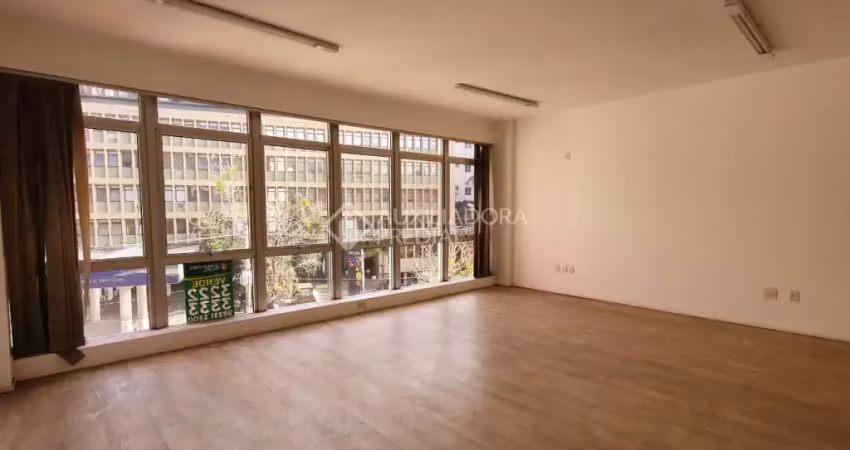 Sala comercial à venda na Rua Sarmento Leite, 246, Centro Histórico, Porto Alegre
