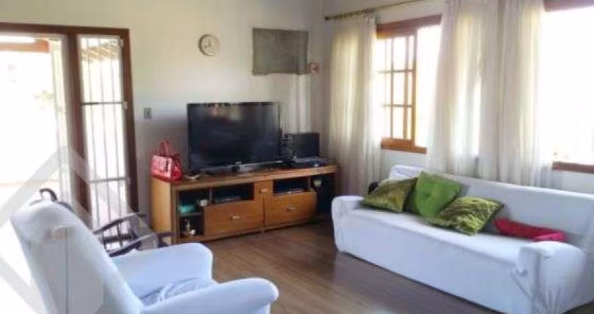 Casa em condomínio fechado com 5 quartos à venda na Rua Deputado Lidovino Fanton, 170, Serraria, Porto Alegre