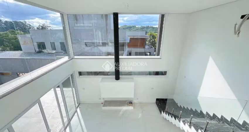 Casa em condomínio fechado com 4 quartos à venda na Estrada das Três Meninas, 2000, Vila Nova, Porto Alegre