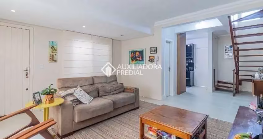 Casa em condomínio fechado com 3 quartos à venda na Rua Padre João Batista Reus, 2748, Vila Conceição, Porto Alegre