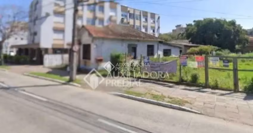 Terreno à venda na Avenida Teresópolis, 3067, Teresópolis, Porto Alegre