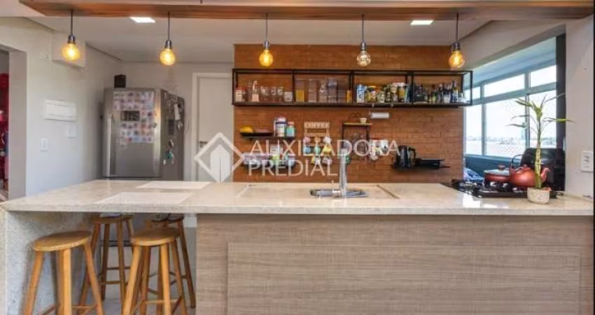 Apartamento com 3 quartos à venda na Avenida Guaíba, 3400, Vila Assunção, Porto Alegre