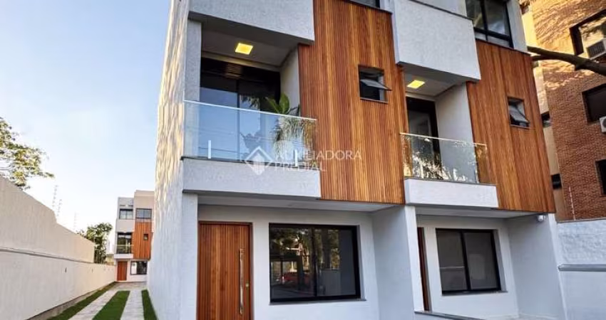 Casa em condomínio fechado com 3 quartos à venda na Rua Doutor Pereira Neto, 530, Tristeza, Porto Alegre
