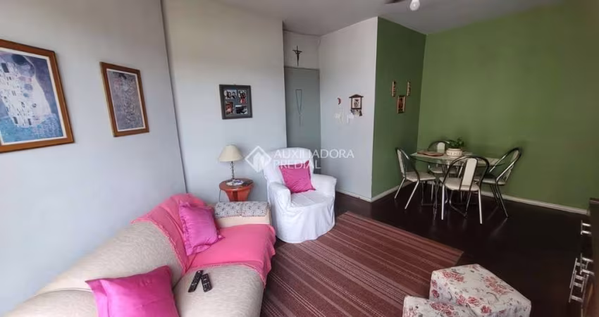 Apartamento com 2 quartos à venda na Rua Chico Pedro, 161, Camaquã, Porto Alegre