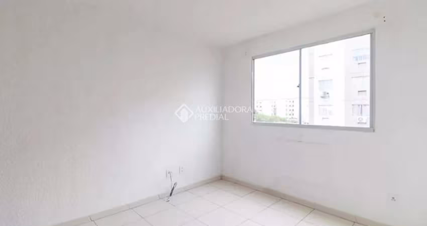 Apartamento com 2 quartos à venda na Avenida Edgar Pires de Castro, 2901, Hípica, Porto Alegre