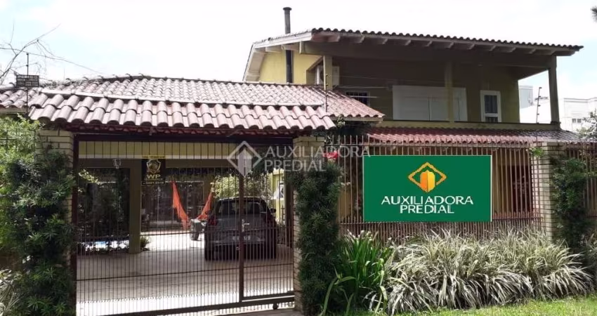 Casa com 4 quartos à venda na Avenida Perimetral, 399, Centro, Guaíba