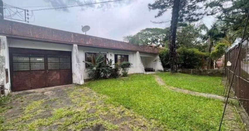 Casa com 3 quartos à venda na Rua Chico Pedro, 789, Camaquã, Porto Alegre
