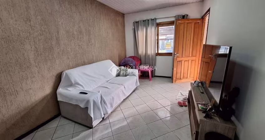 Casa com 2 quartos à venda na Rua José Celestino da Silva, 230, Hípica, Porto Alegre