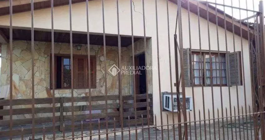 Casa com 2 quartos à venda na Rua Upamaroti, 473, Cristal, Porto Alegre