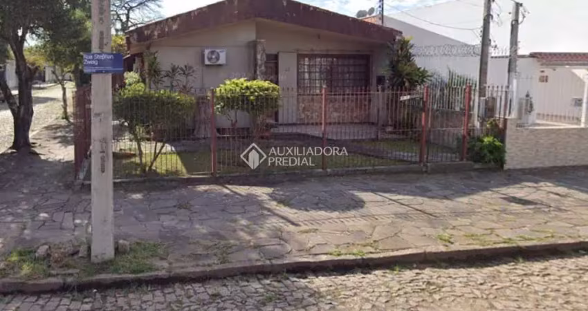 Casa em condomínio fechado com 3 quartos à venda na Rua Stephan Zweig, 57, Cavalhada, Porto Alegre