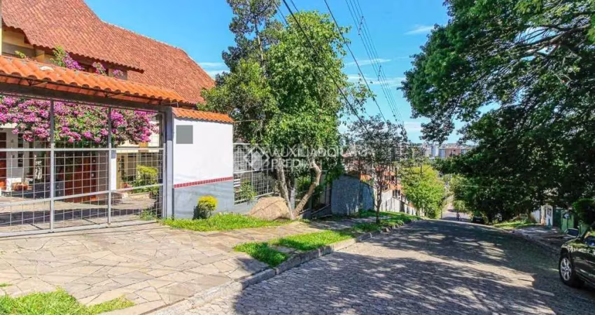Casa em condomínio fechado com 2 quartos à venda na Rua Santa Vitória, 381, Tristeza, Porto Alegre