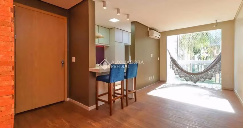 Apartamento com 3 quartos à venda na Rua Doutor Barcelos, 2434, Tristeza, Porto Alegre