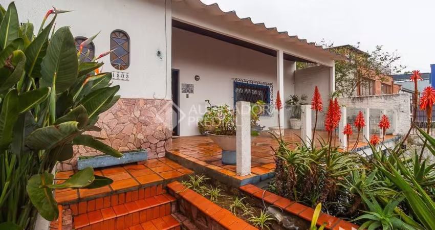 Casa em condomínio fechado com 3 quartos à venda na Rua Coronel Massot, 1583, Cristal, Porto Alegre