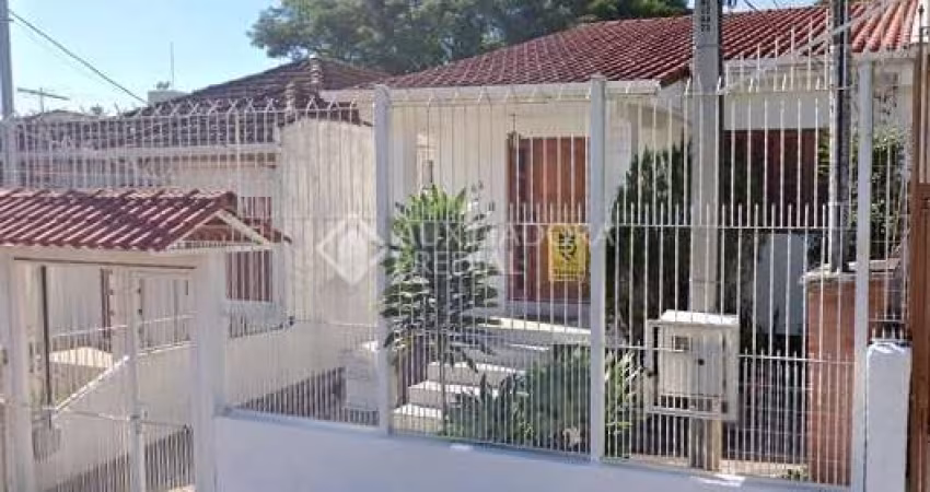 Casa em condomínio fechado com 2 quartos à venda na Rua Bispo William Thomas, 62, Teresópolis, Porto Alegre