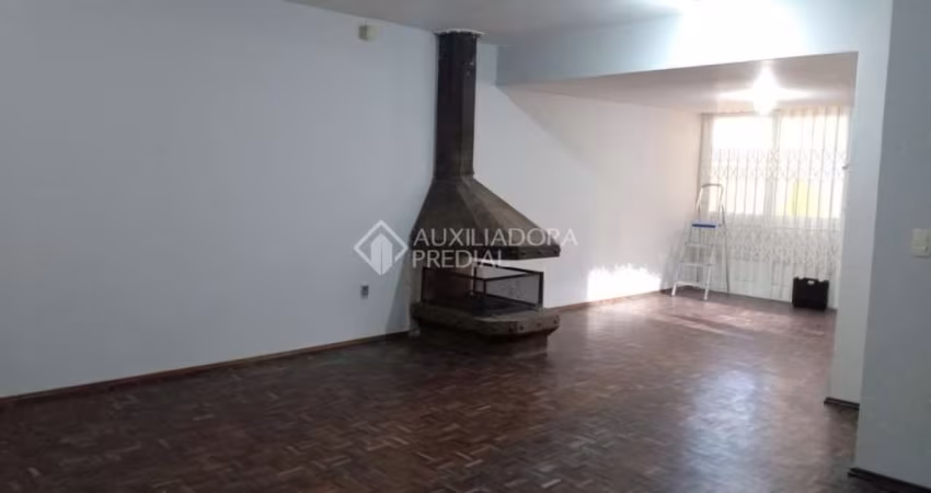 Casa em condomínio fechado com 4 quartos à venda na Rua Estevão Cruz, 123, Cristal, Porto Alegre
