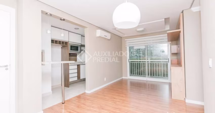 Apartamento com 3 quartos à venda na Rua Teotônia, 300, Camaquã, Porto Alegre