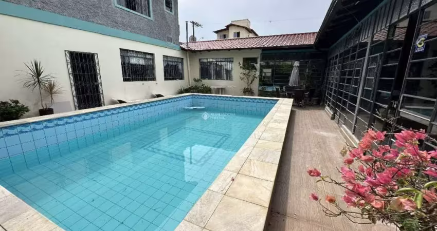 Casa com 6 quartos à venda na Rua Waldemiro José Carlson, 320, Canasvieiras, Florianópolis