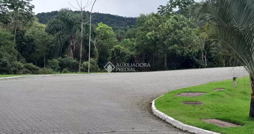 Terreno em condomínio fechado à venda na Rua Rodrigo Rampinelli Jeremias, 200, Itacorubi, Florianópolis