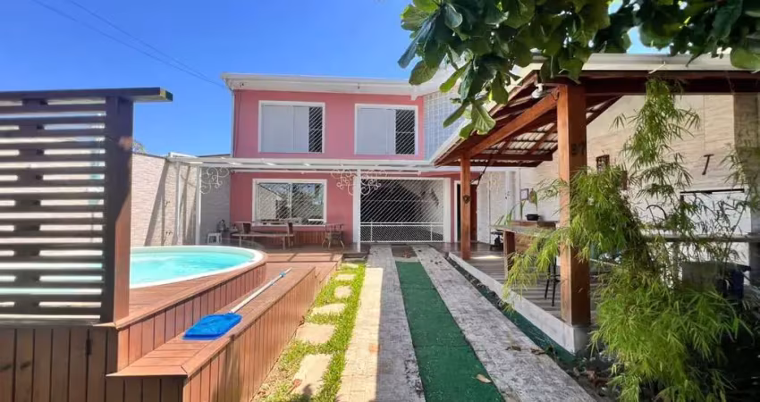 Casa com 3 quartos à venda na Rua Santa Isabel, 97, Barreiros, São José