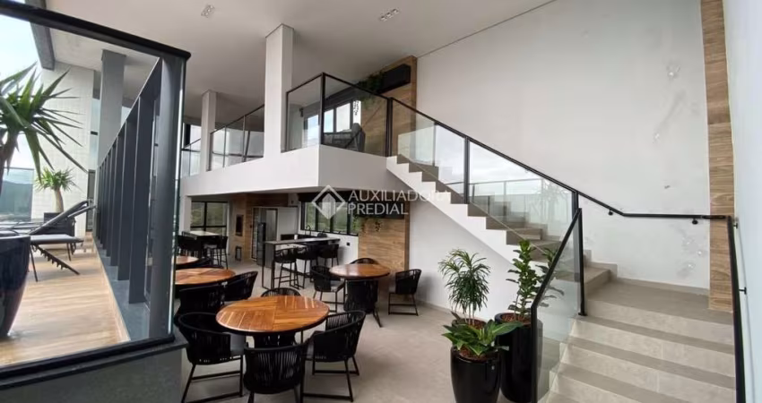 Apartamento com 3 quartos à venda na Senador Atã­lio Fontana, 49, Balneário Perequê, Porto Belo