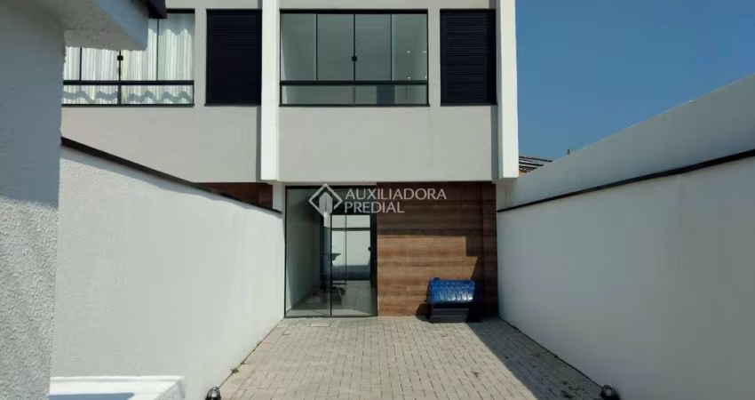 Casa com 2 quartos à venda na Rua Felipe Sestren, 519, Balneário Perequê, Porto Belo