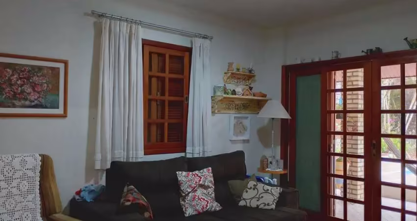 Casa com 4 quartos à venda na Rua Vergílio Ponciano, 102, João Paulo, Florianópolis